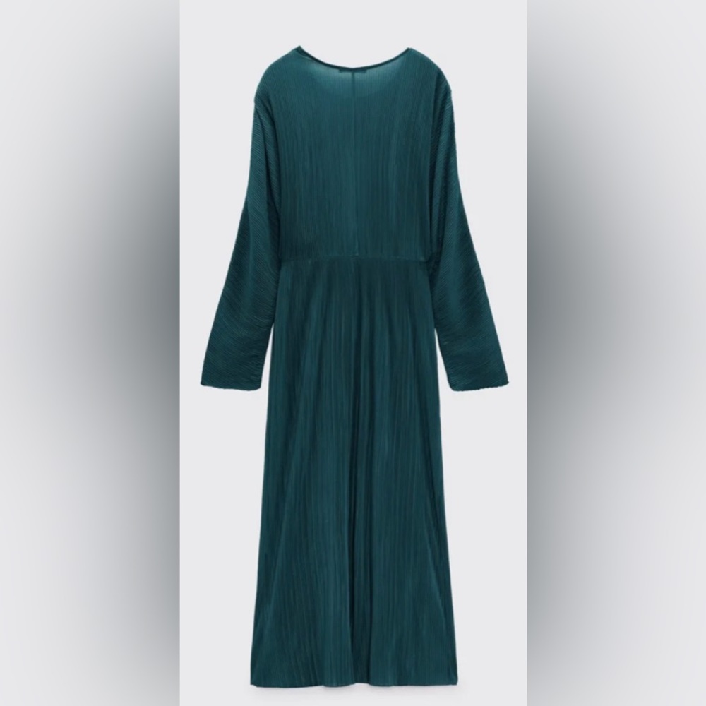 NWOT! ZARA Pleated Plisse Midi Dress - Emerald/Hunter Green, M - Picture 3 of 7